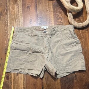 Goodthreads Men's Flat Front Shorts in Khaki